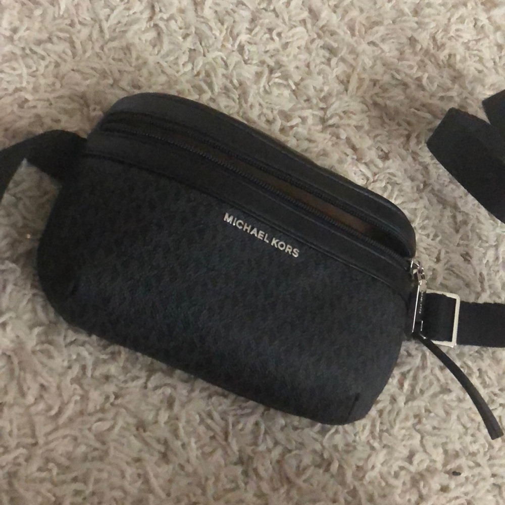Fanny pack